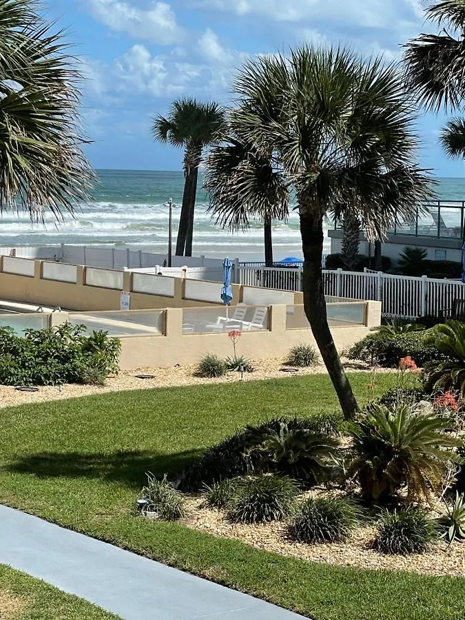Ocean Views Retreat . Enjoy The Ocean View From Your Balcony Daytona Beach Apartamento
