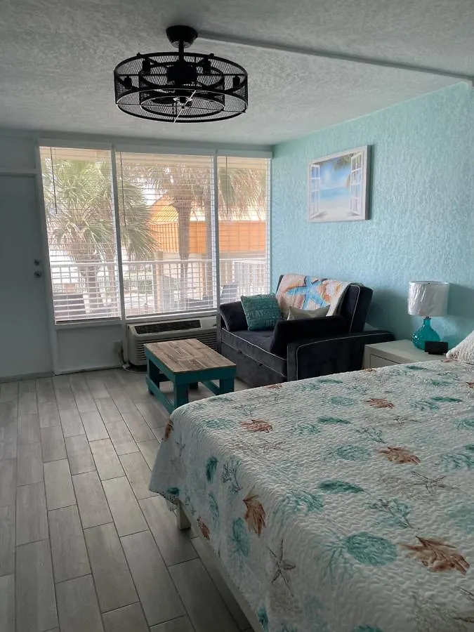 Apartamento Ocean Views Retreat . Enjoy The Ocean View From Your Balcony Daytona Beach