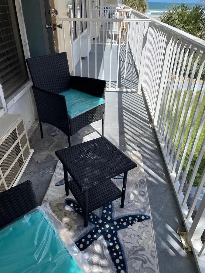 Ocean Views Retreat . Enjoy The Ocean View From Your Balcony Daytona Beach Estados Unidos da América