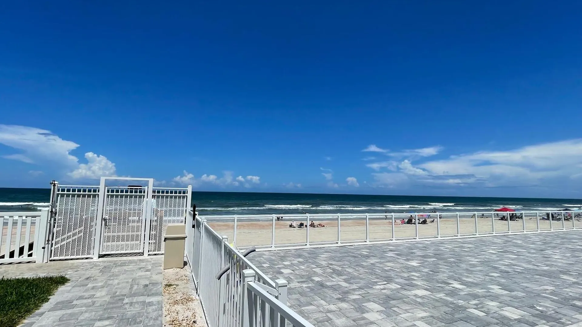 Apartamento Ocean Views Retreat . Enjoy The Ocean View From Your Balcony Daytona Beach